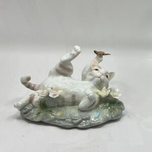Seymour Mann Porcelain Kitten